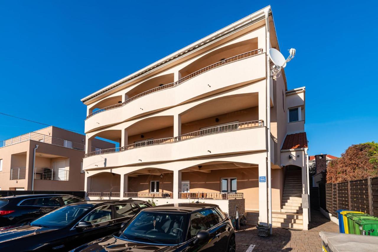 Poseidon Apartmani Бибинье Экстерьер фото